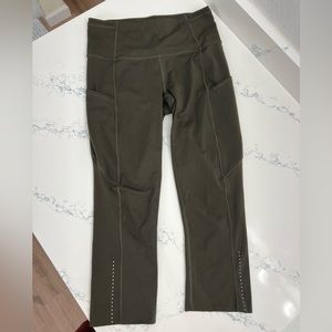 Lululemon crop leggings